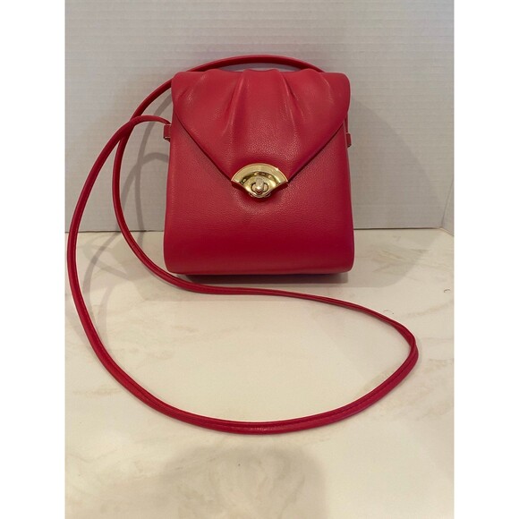 Barbie Doll Pink Clamshell Purse Hardsided Bag w/ Stylish Trendy Gold Clasp - Picture 2 of 12